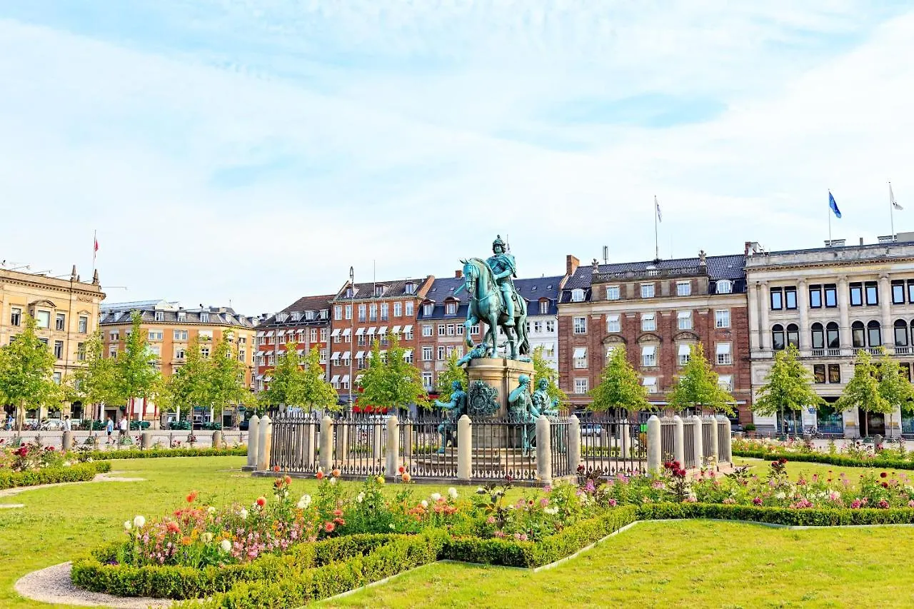 Stylish 4 Bedroom Apartment In Cph City Копенгаген Дания