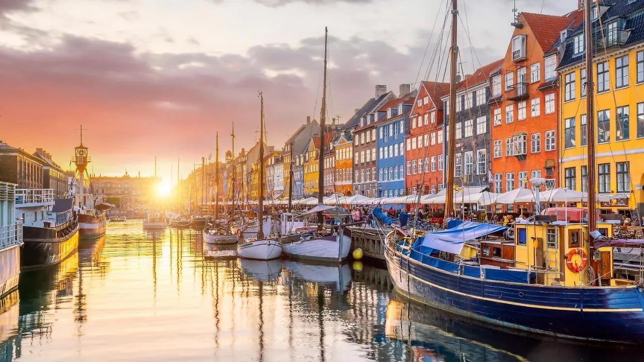 Stylish 4 Bedroom Apartment In Cph City Copenhagen