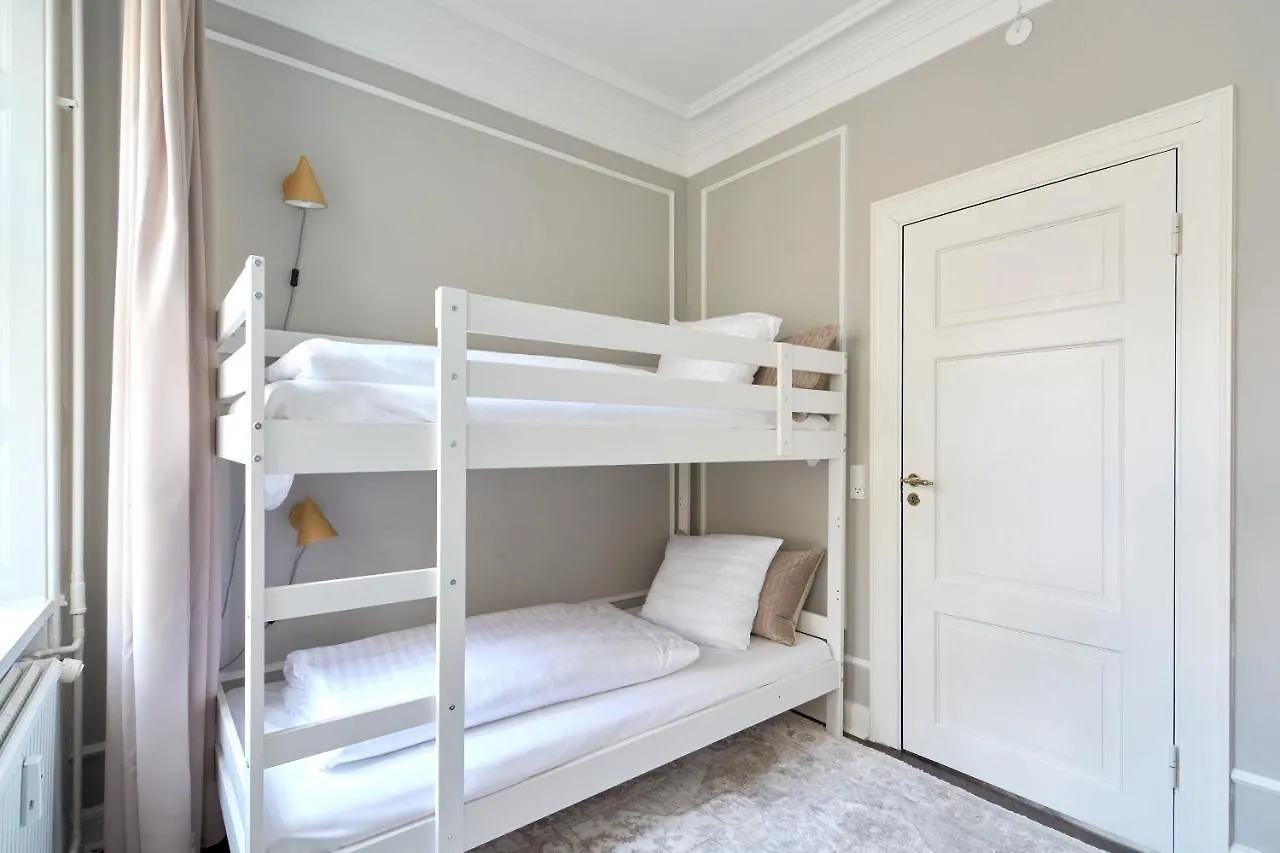 Stylish 4 Bedroom Apartment In Cph City Копенгаген